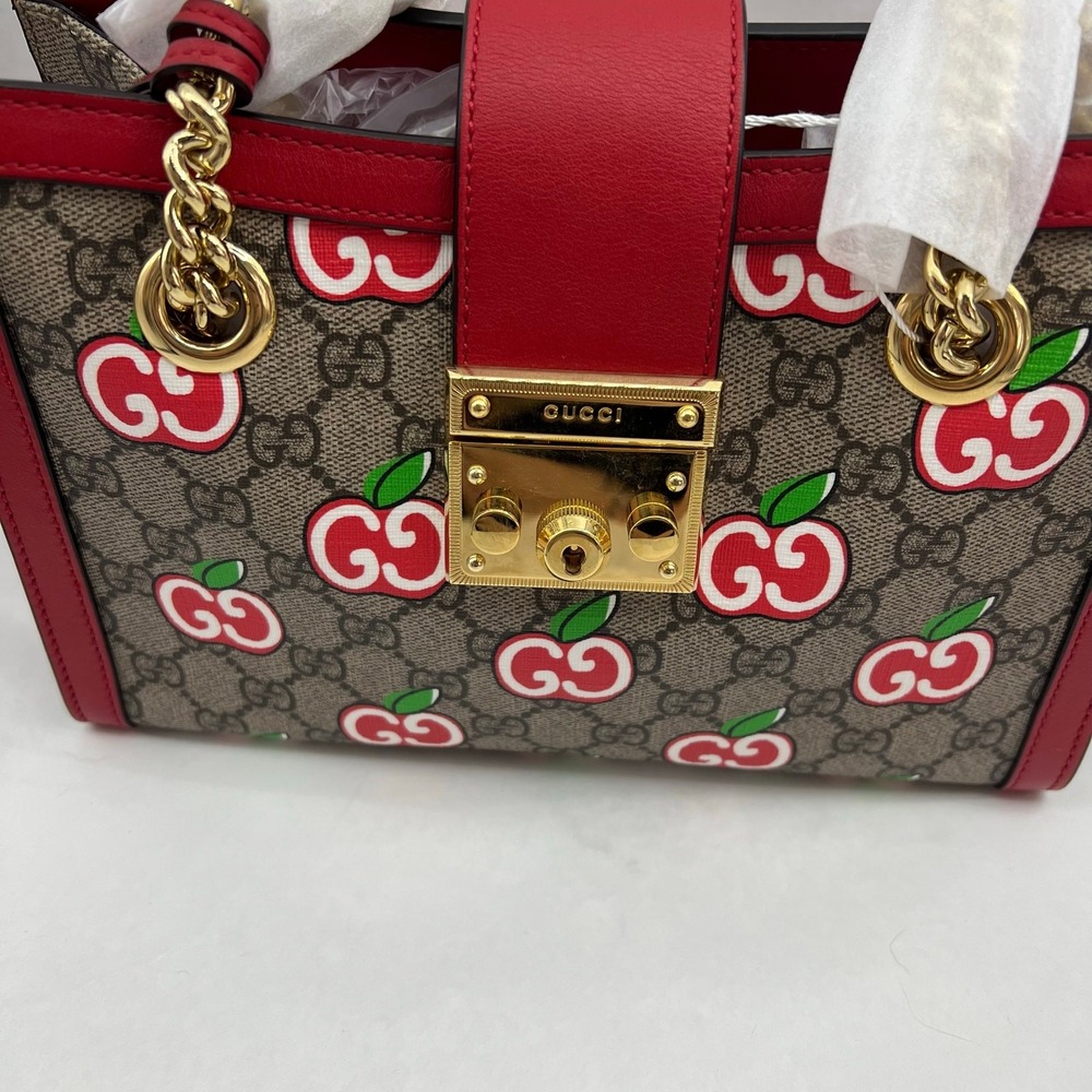 Authentic Gucci GG Supreme Apple Print Padlock Shoulder Bag 🍎✨ - Picture 6 of 16